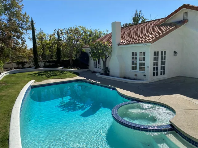 23192 Abeto, Mission Viejo, California 92691