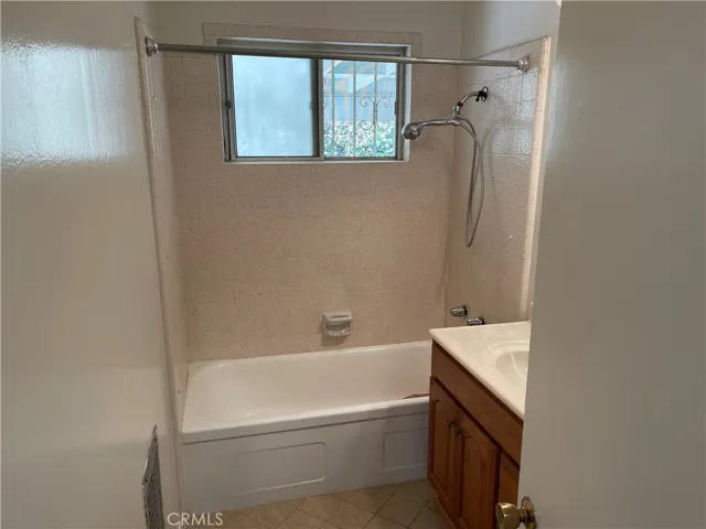 13340 Calcutta Street, Sylmar, California 91342