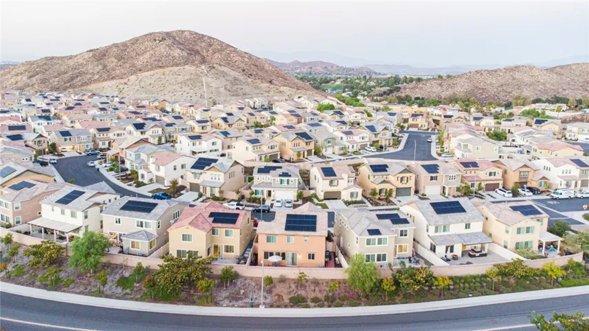 24211 Gazania Way, Lake Elsinore, California 92532
