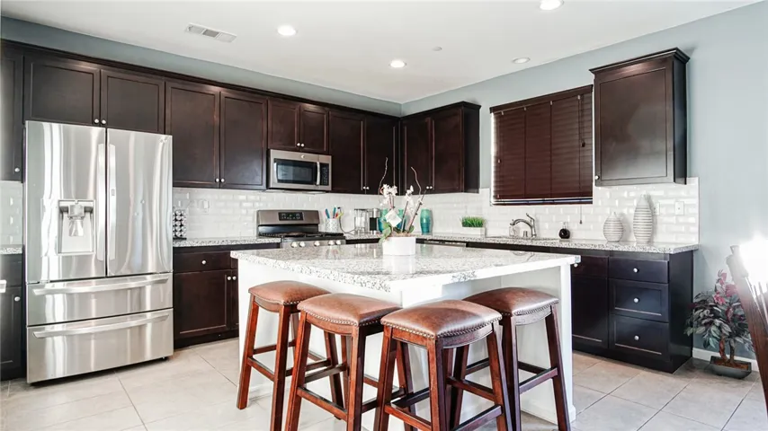 24211 Gazania Way, Lake Elsinore, California 92532