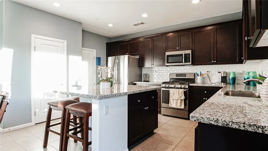 24211 Gazania Way, Lake Elsinore, California 92532