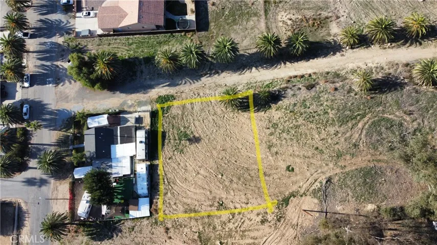 Bird's-eye view of highlighted area, is estimated lot lines from the Riverside County satellite overlays . Buyer is to verify Lot lines with Riverside County and is highly recommended to hire a Professional Surveyor, to satisfy the accuracy of Lot Lines.