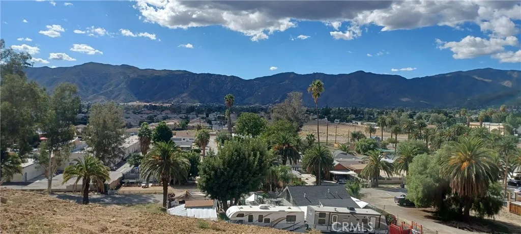Breath-Taking View Of The Valley.