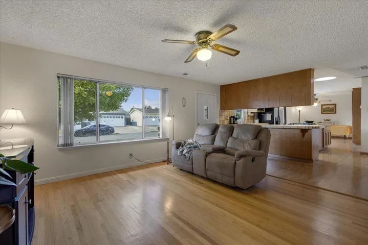 , Gilroy, California 95020