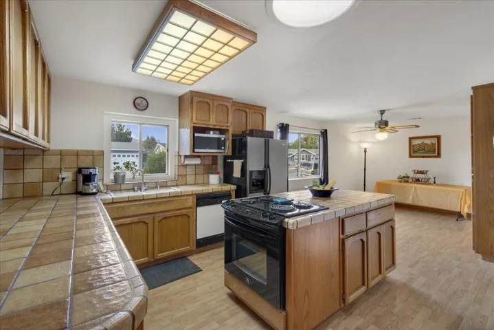 , Gilroy, California 95020
