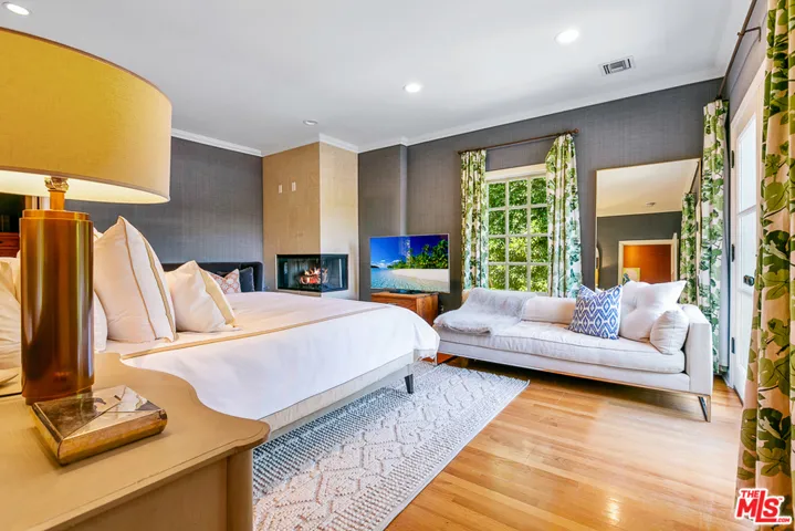 1733 N Ogden Drive, Los Angeles, California 90046