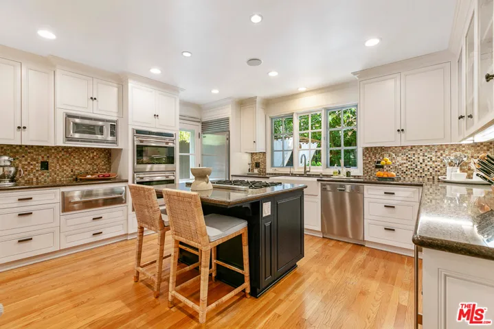 1733 N Ogden Drive, Los Angeles, California 90046