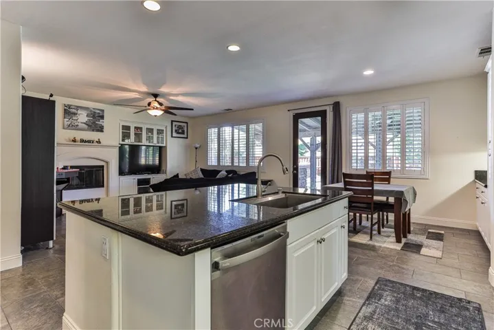 35889 Nonnie Drive, Wildomar, California 92595