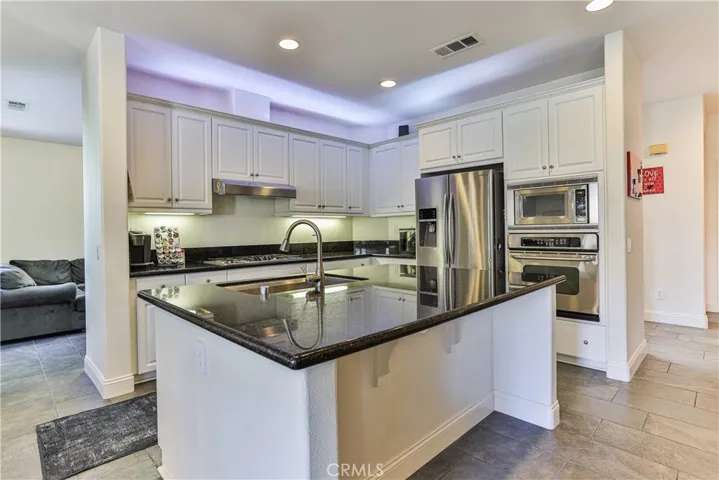35889 Nonnie Drive, Wildomar, California 92595