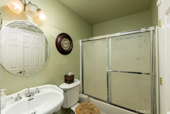 679 Torrey Pines Road, Banning, California 92220