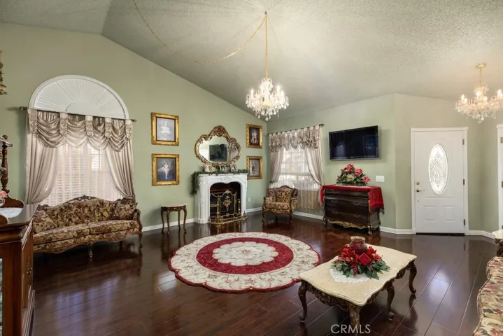 679 Torrey Pines Road, Banning, California 92220