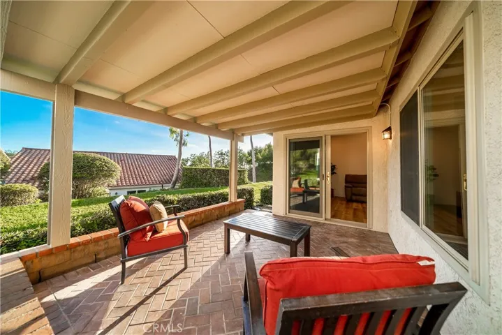 23672 Villena, Mission Viejo, California 92692