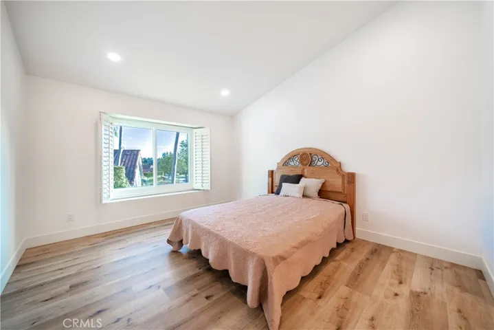 23672 Villena, Mission Viejo, California 92692
