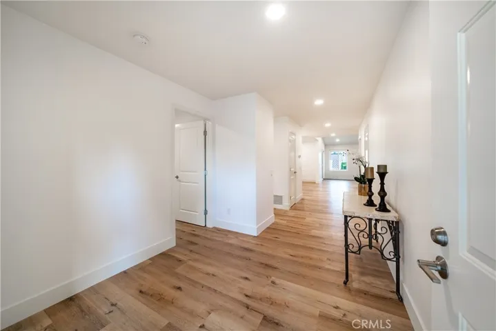 23672 Villena, Mission Viejo, California 92692