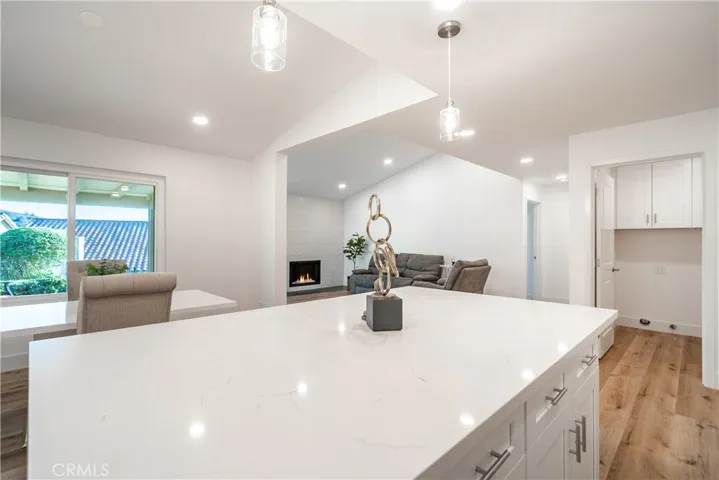 23672 Villena, Mission Viejo, California 92692