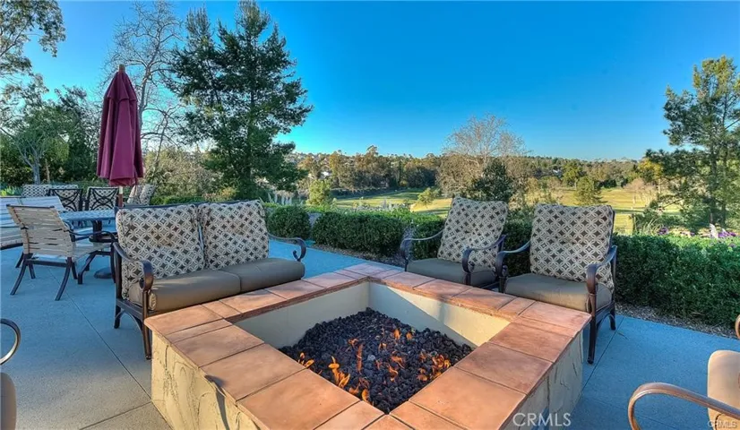 23672 Villena, Mission Viejo, California 92692