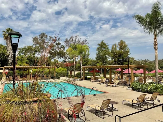 23672 Villena, Mission Viejo, California 92692