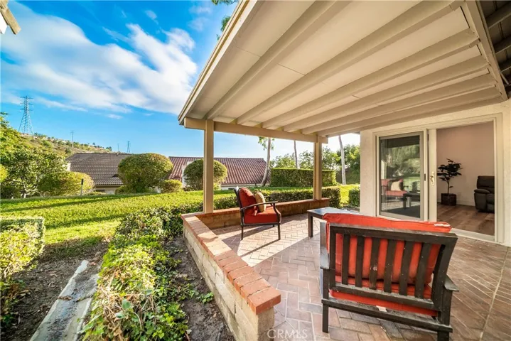 23672 Villena, Mission Viejo, California 92692