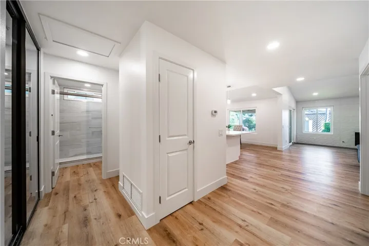 23672 Villena, Mission Viejo, California 92692