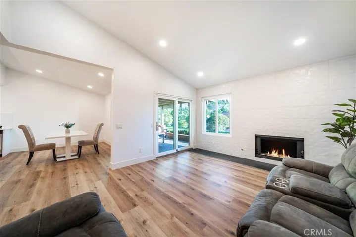 23672 Villena, Mission Viejo, California 92692