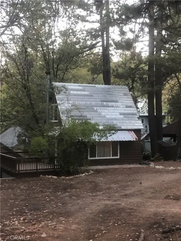 32868 Squirrel Lane, Running Springs, California 92382