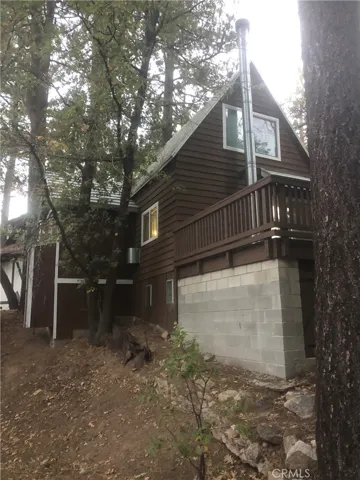 32868 Squirrel Lane, Running Springs, California 92382