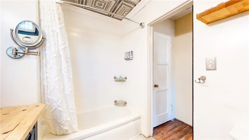 16833 Covello Street, Van Nuys, California 91406