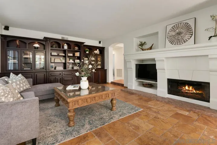 4889 Riding Ridge Rd, San Diego, California 92130