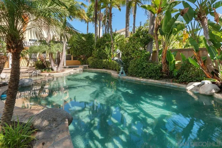 4889 Riding Ridge Rd, San Diego, California 92130