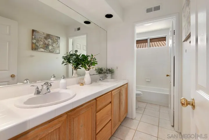 4889 Riding Ridge Rd, San Diego, California 92130