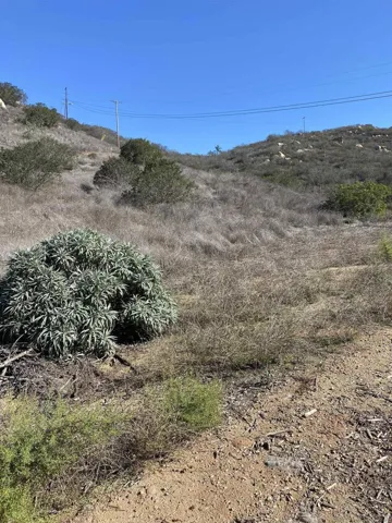 Eastvale Road, Poway, California 92064