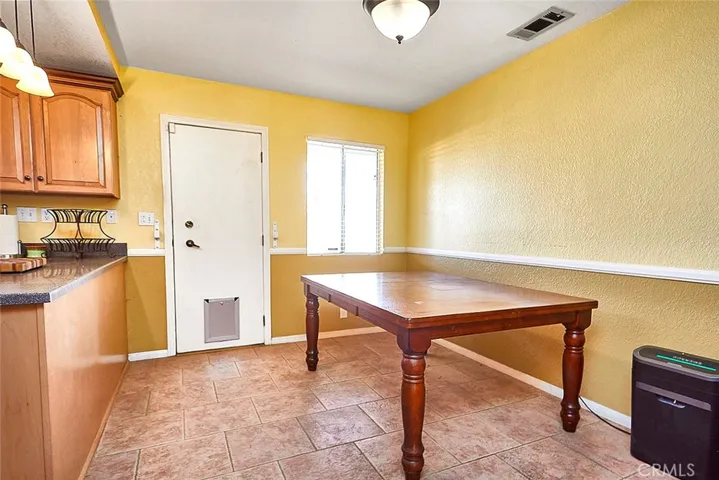 10175 Balsam Avenue, Hesperia, California 92345