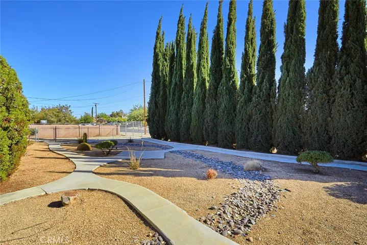 10175 Balsam Avenue, Hesperia, California 92345