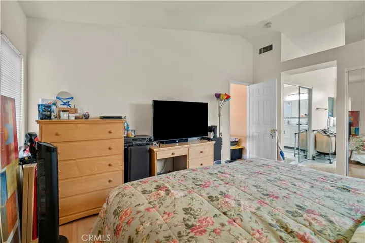 20006 Blackbird Lane, Canyon Country, California 91351