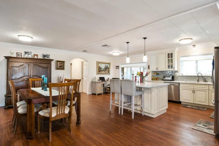 1705 Santo Domingo Way, Hemet, California 92545