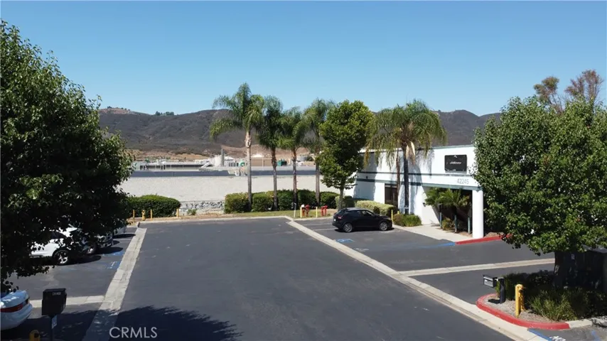 42245 Sarah Way, Temecula, California 92590