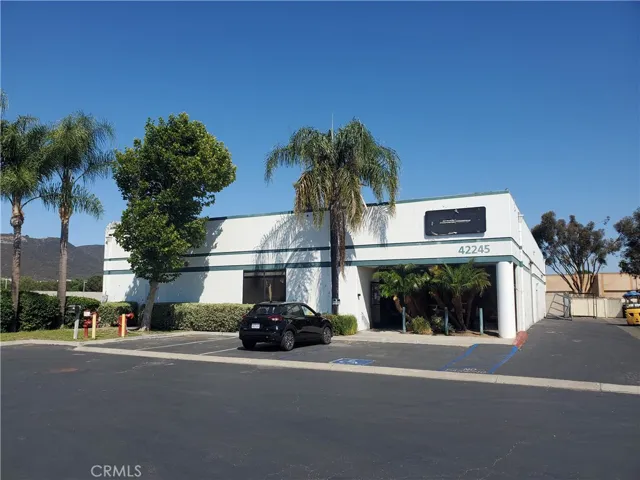42245 Sarah Way, Temecula, California 92590