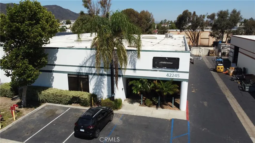 42245 Sarah Way, Temecula, California 92590