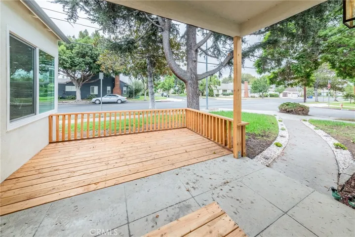 3754 Edgehill Drive, Los Angeles, California 90018
