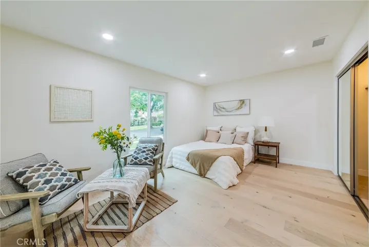 3754 Edgehill Drive, Los Angeles, California 90018