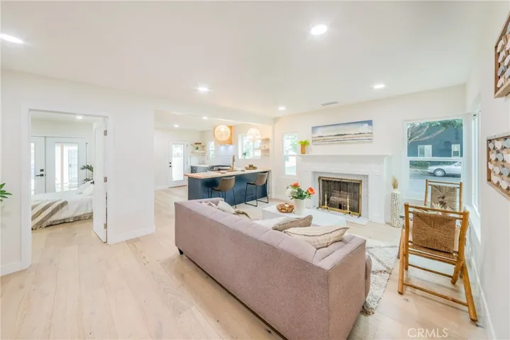 3754 Edgehill Drive, Los Angeles, California 90018