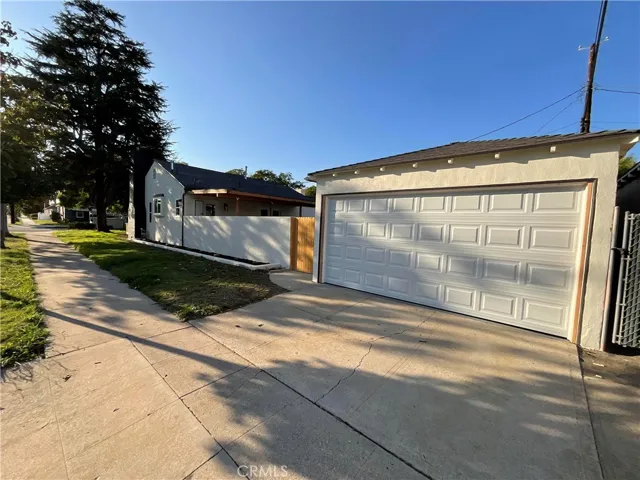 3754 Edgehill Drive, Los Angeles, California 90018