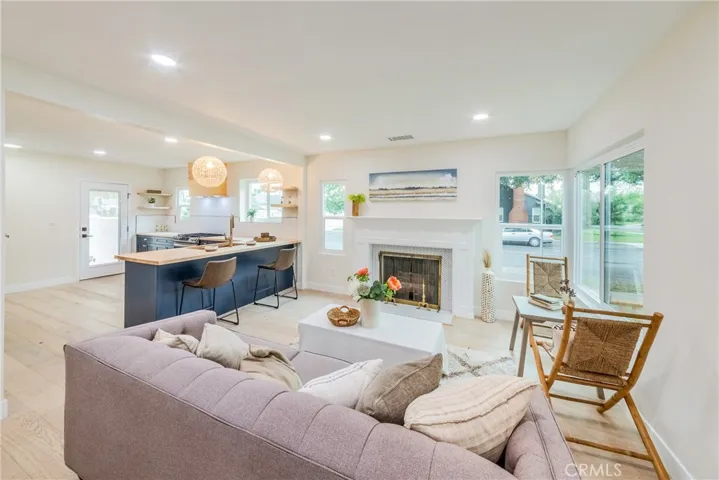 3754 Edgehill Drive, Los Angeles, California 90018