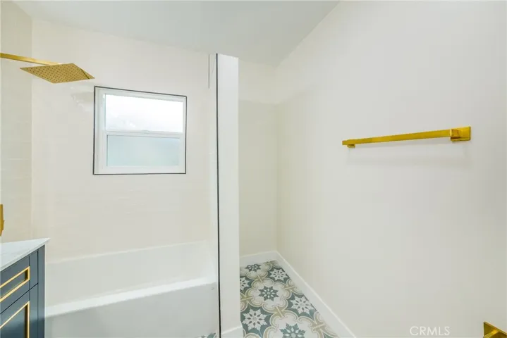 3754 Edgehill Drive, Los Angeles, California 90018