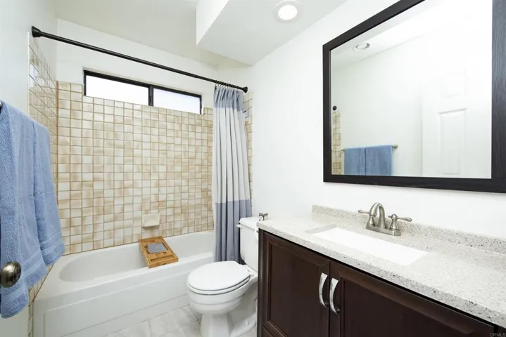 6928 Peach Tree Road, Carlsbad, California 92011