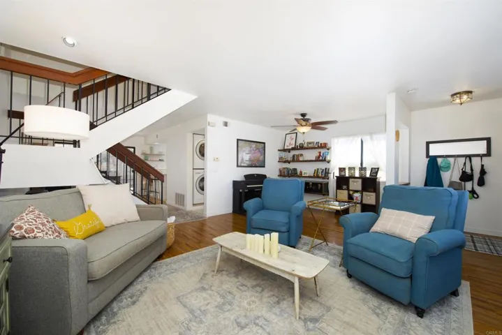 6928 Peach Tree Road, Carlsbad, California 92011