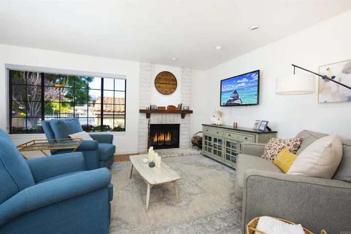 6928 Peach Tree Road, Carlsbad, California 92011