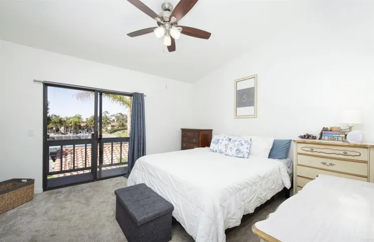 6928 Peach Tree Road, Carlsbad, California 92011