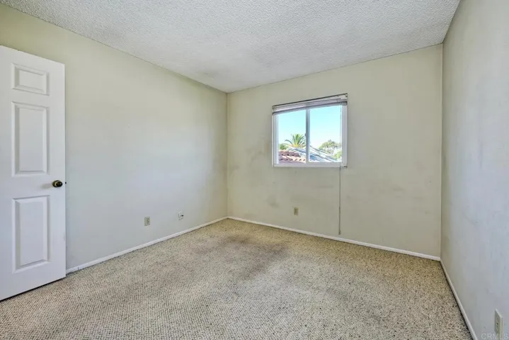 1102 La Tortuga Dr, Vista, California 92081