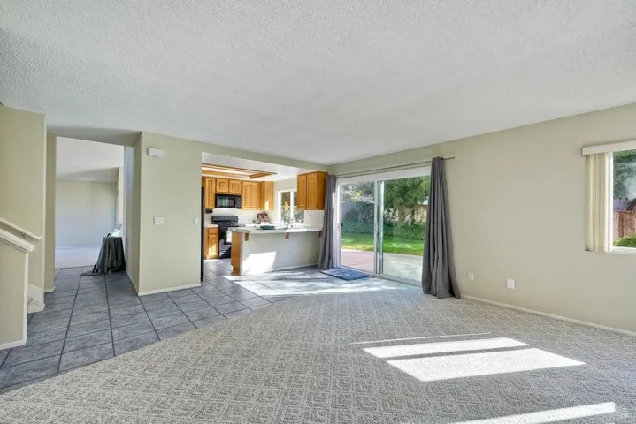 1102 La Tortuga Dr, Vista, California 92081